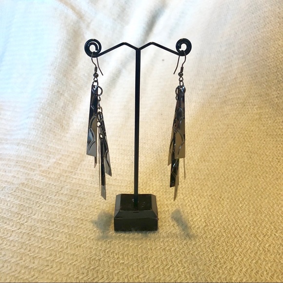 3 for $27 ❤️ Long metal tassel earrings - Picture 2 of 3